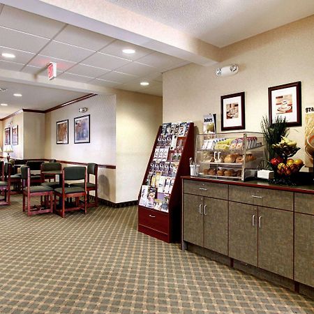 Microtel Inn & Suites By Wyndham Μπρίτζπορτ Εστιατόριο φωτογραφία